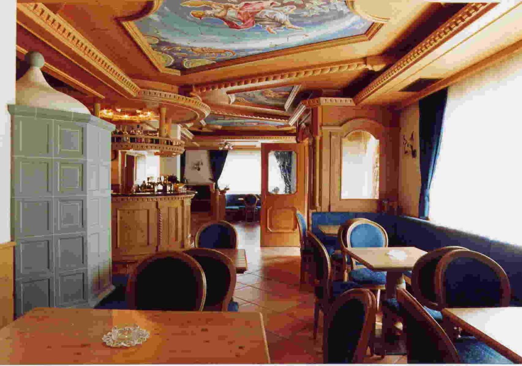 Hotel Valacia Pozza di Fassa Exterior foto